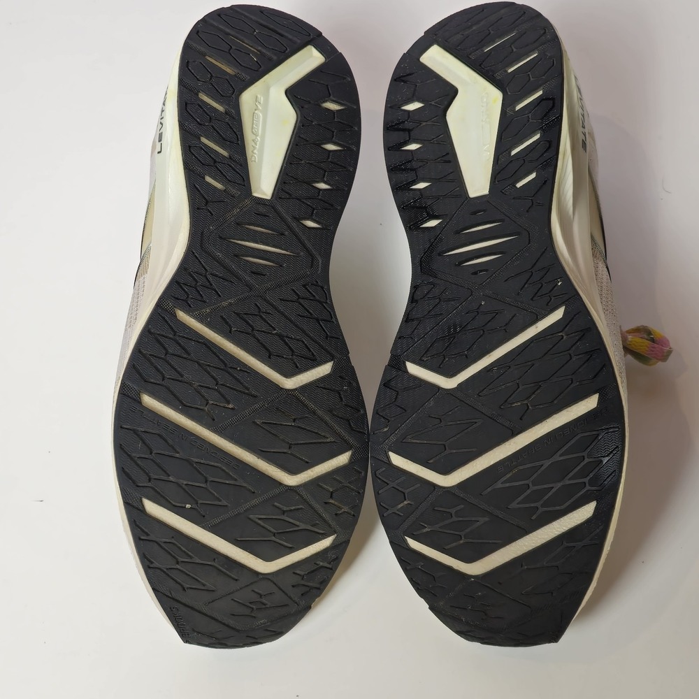 Brooks Womens Levitate SF 6 LE 1203851B141 White Multi Running Shoes Size 9.5 B - Picture 5 of 14